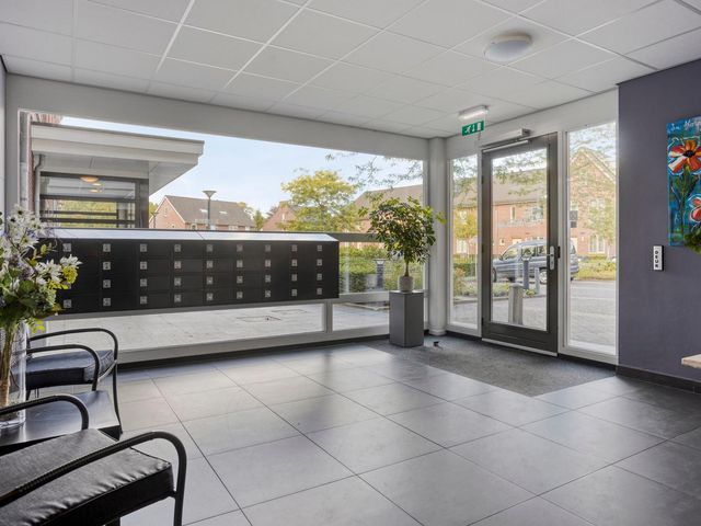Tamboer 48, Best