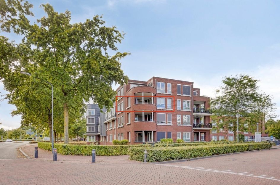 Tamboer 48