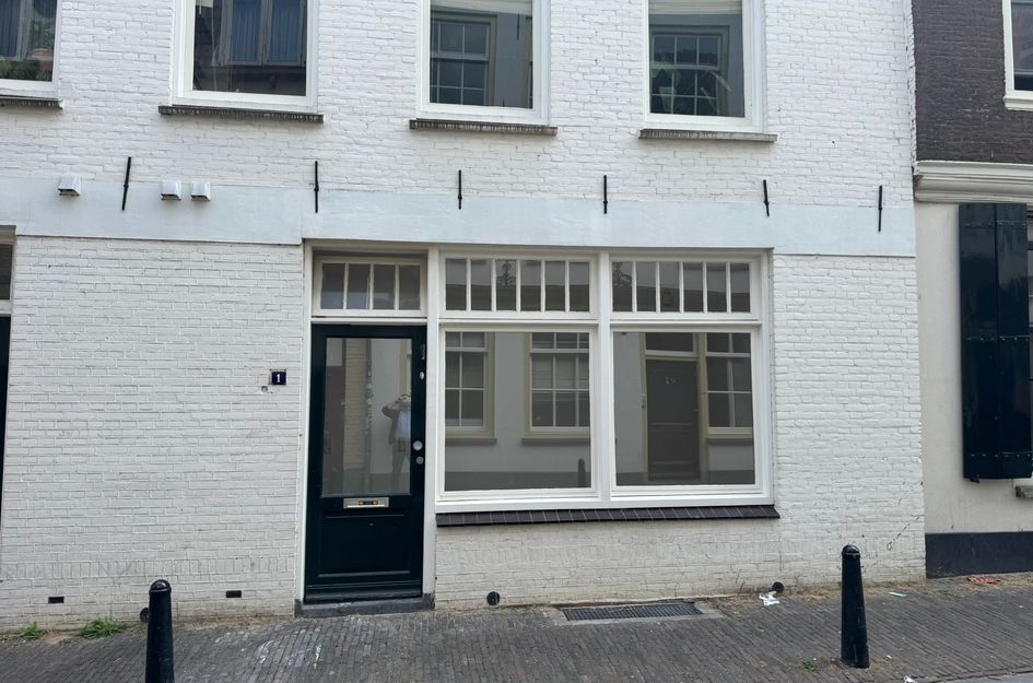 Jacobijnenstraat 1
