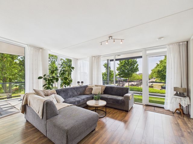 Alberdingk Thijmstraat 45, Terneuzen