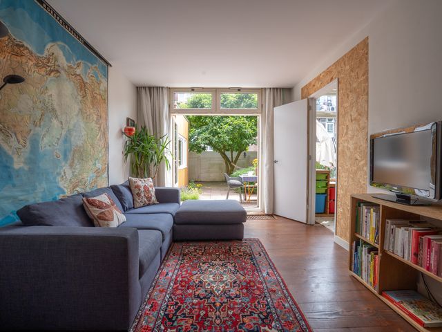 Rhododendronstraat 60, Den Haag