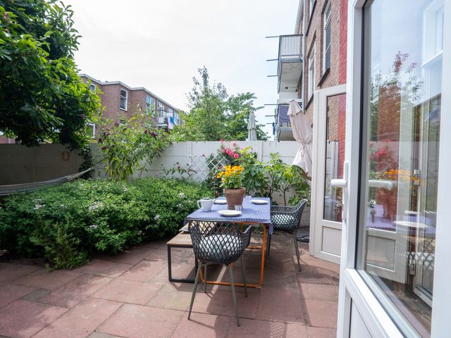 Rhododendronstraat 60, Den Haag