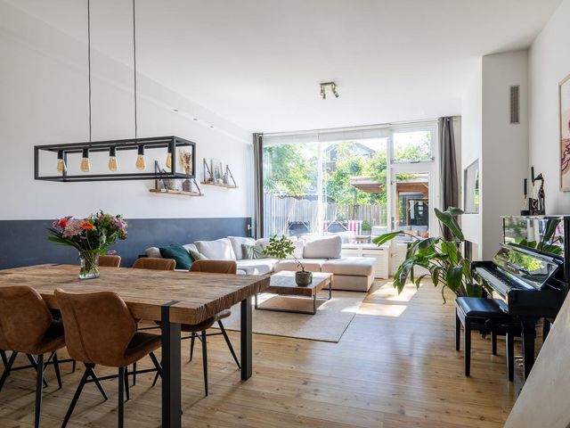 Vloed 27, Breda