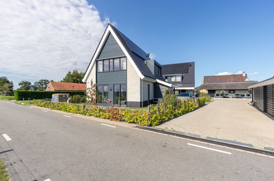 Bilderdam 39A