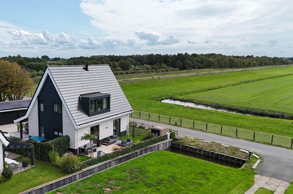 Bilderdam 39A