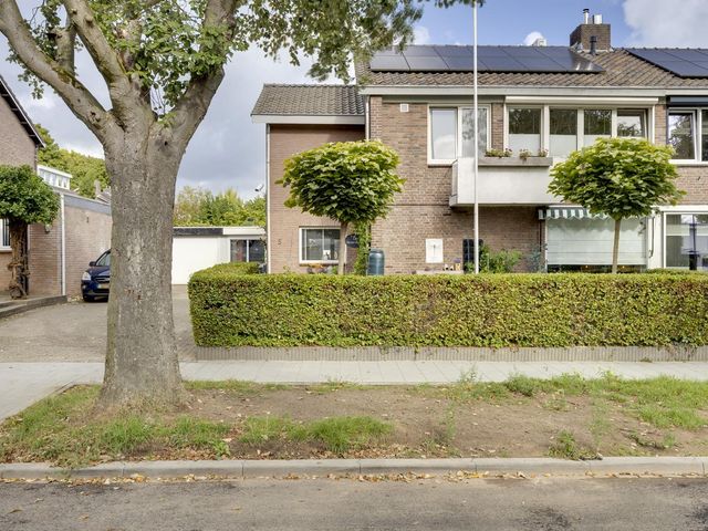 Einthovenstraat 5, Geleen