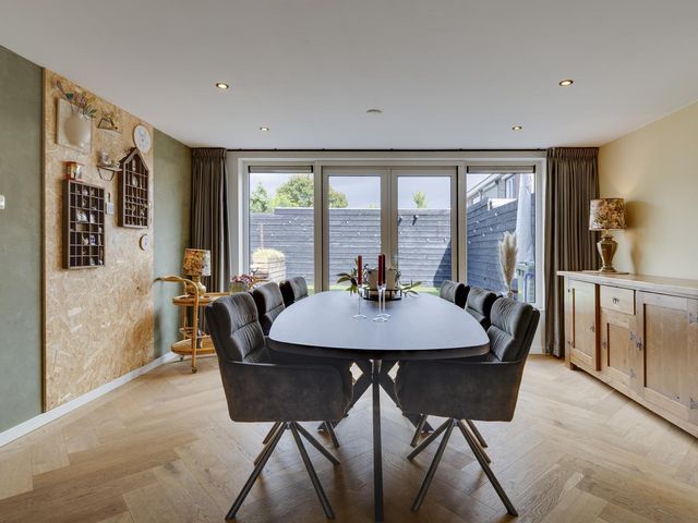 Einthovenstraat 5, Geleen