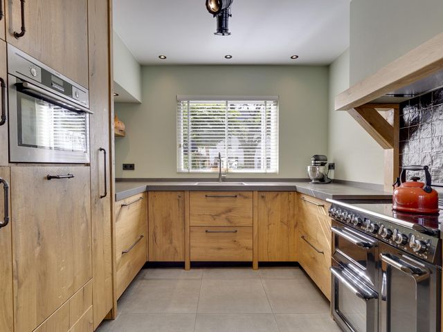 Einthovenstraat 5, Geleen