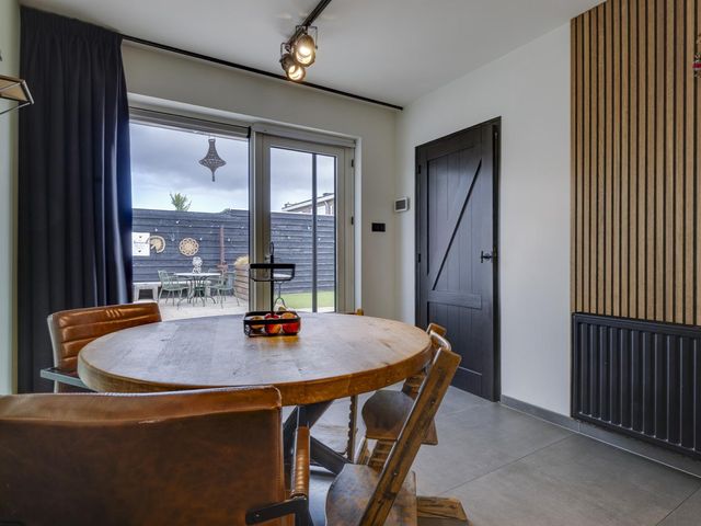 Einthovenstraat 5, Geleen