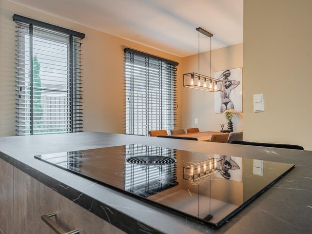 van Leeuwenhoekstraat 28, Hoogeveen