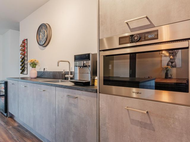 van Leeuwenhoekstraat 28, Hoogeveen