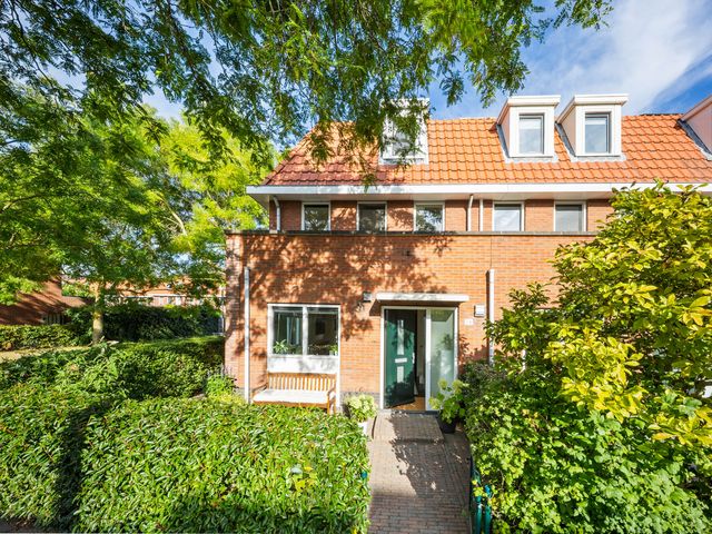 Zandberglaan 26, Den Haag