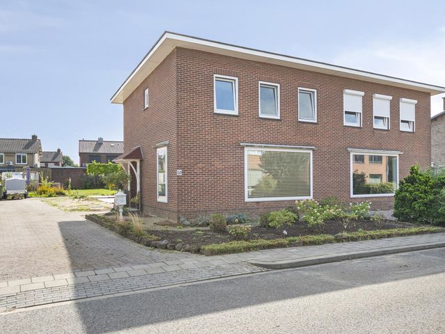 Luipertstraat 19, Moorveld