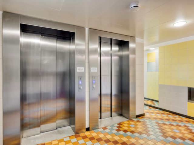 Amerbos 392, Amsterdam