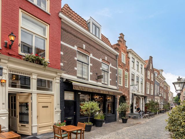 Kloksteeg 11, Leiden