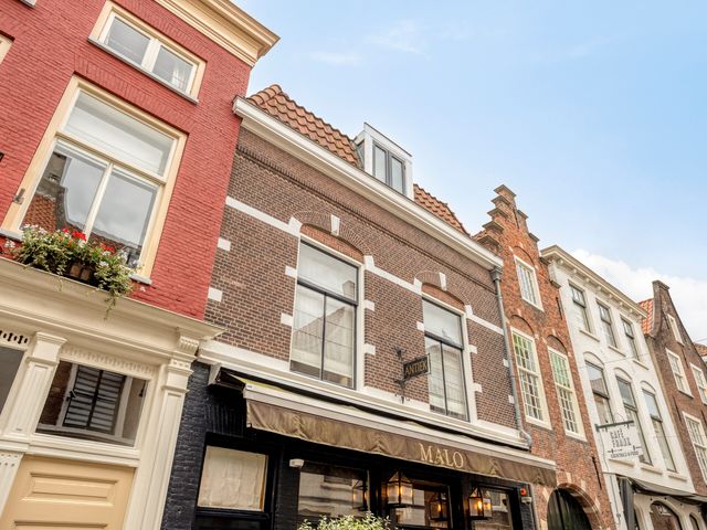 Kloksteeg 11, Leiden