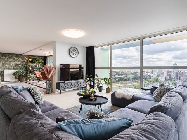 Westpoint 84, Tilburg