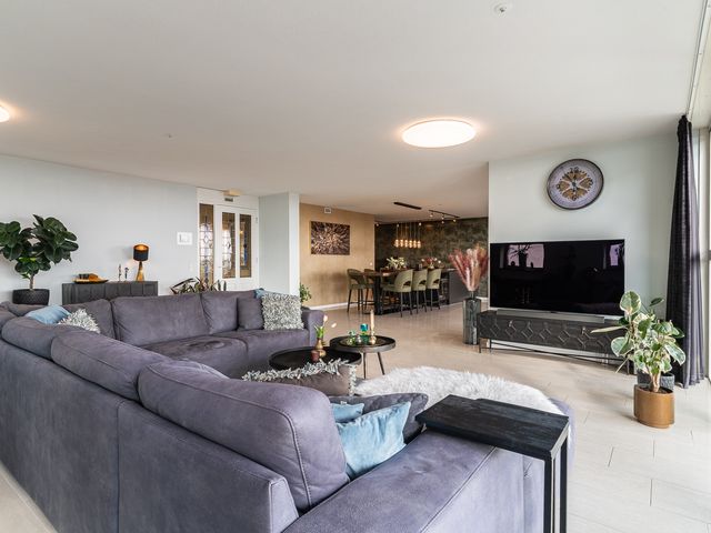 Westpoint 84, Tilburg
