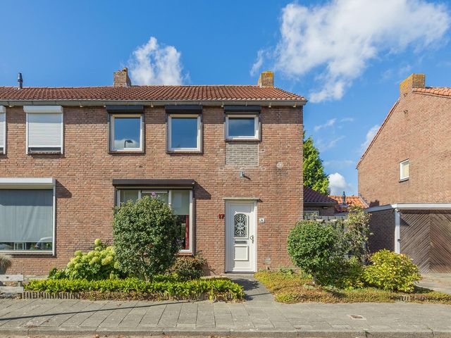 Irenestraat 17, Terneuzen