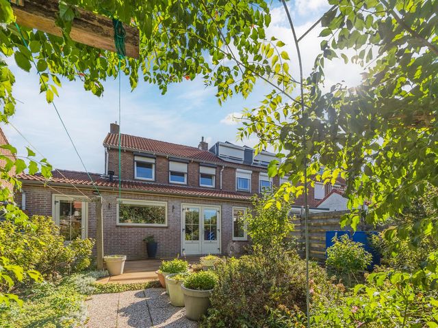 Irenestraat 17, Terneuzen