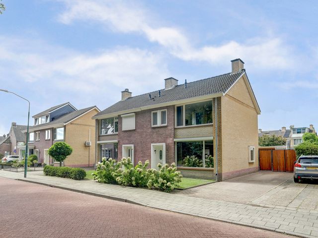 Mgr de Haasstraat 8, Eersel