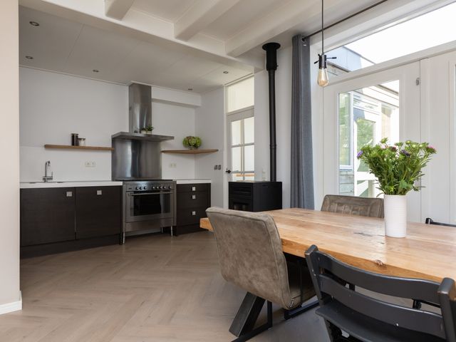 Tjalkstraat 2, Makkum