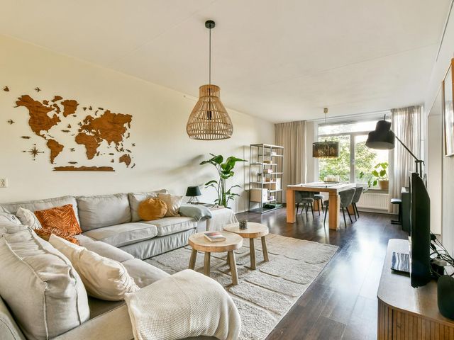 Tarwekamp 80, Diemen