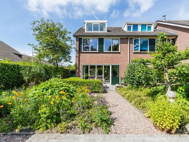 Waterrad 38, Grootebroek