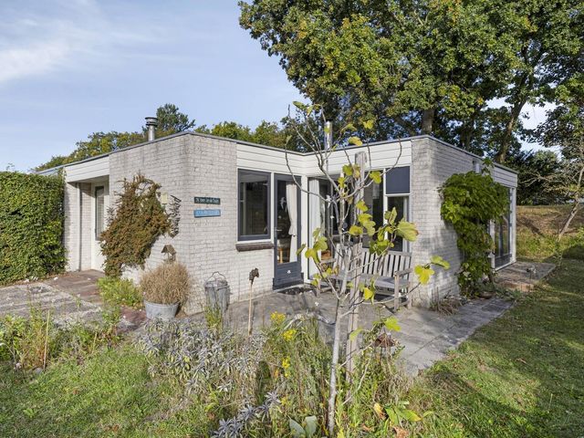 Klepperstee-Linde 12, Ouddorp