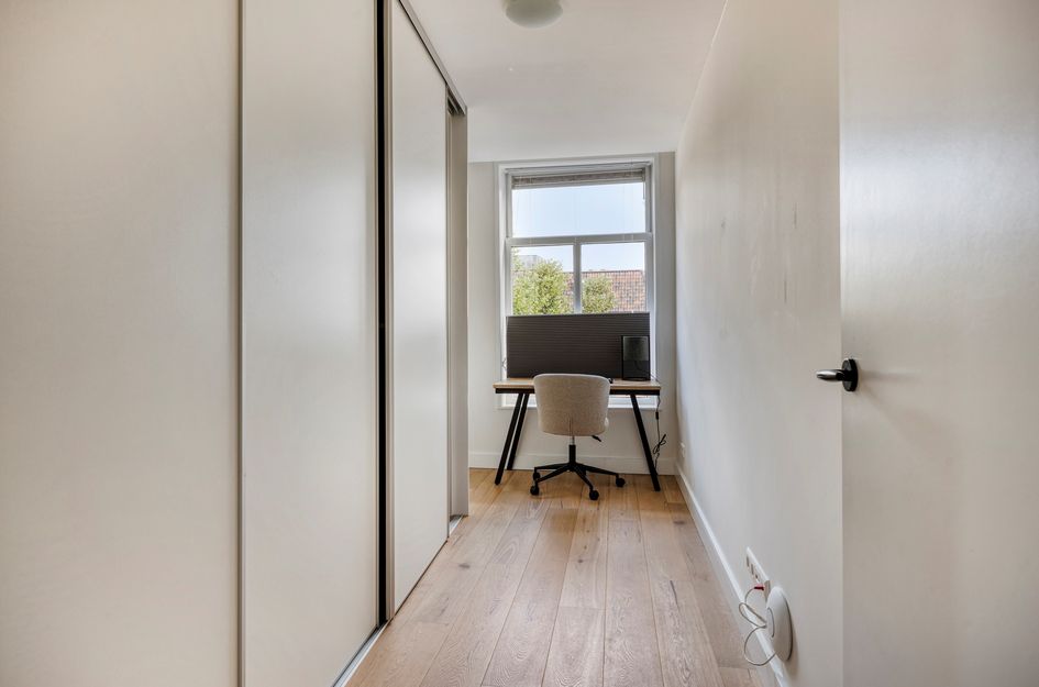 van Limburg Stirumstraat 9