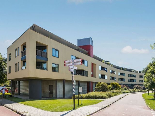 Mies Ruthplaats 32, Leiden