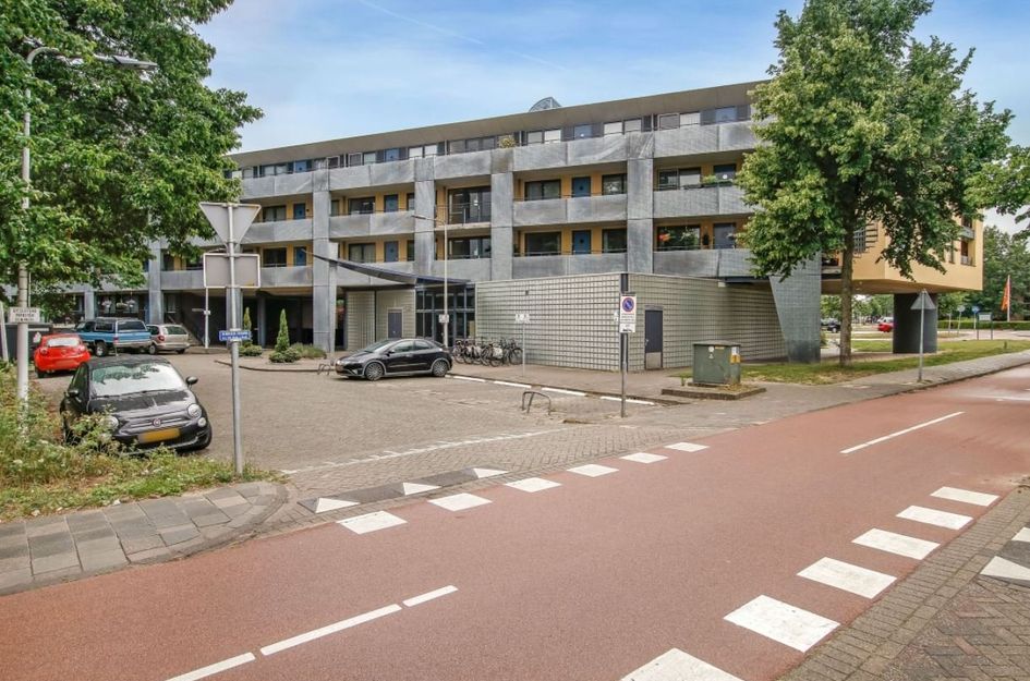 Mies Ruthplaats 32