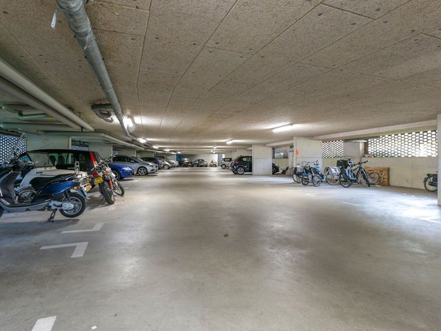 Mies Ruthplaats 32, Leiden