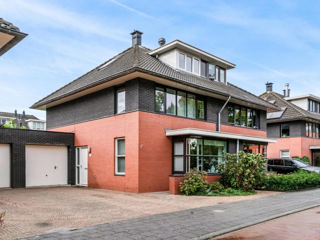 Rembrandtlaan 34, Sassenheim