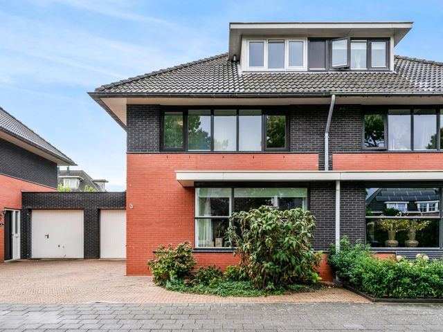 Rembrandtlaan 34, Sassenheim