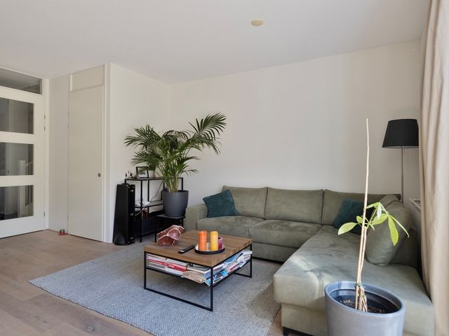 Ethekwini 56, Amsterdam