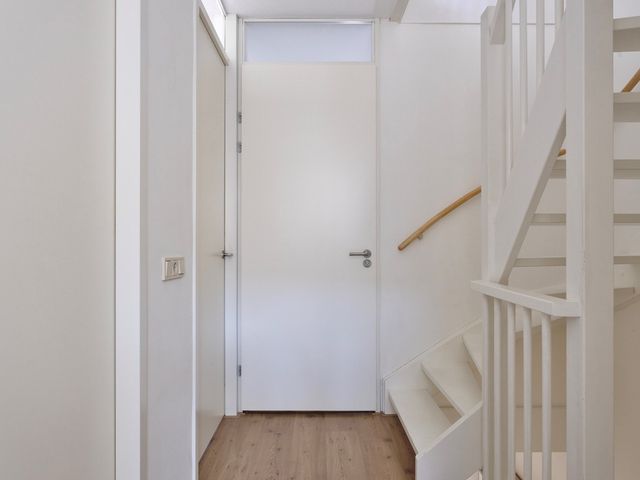 Ethekwini 56, Amsterdam