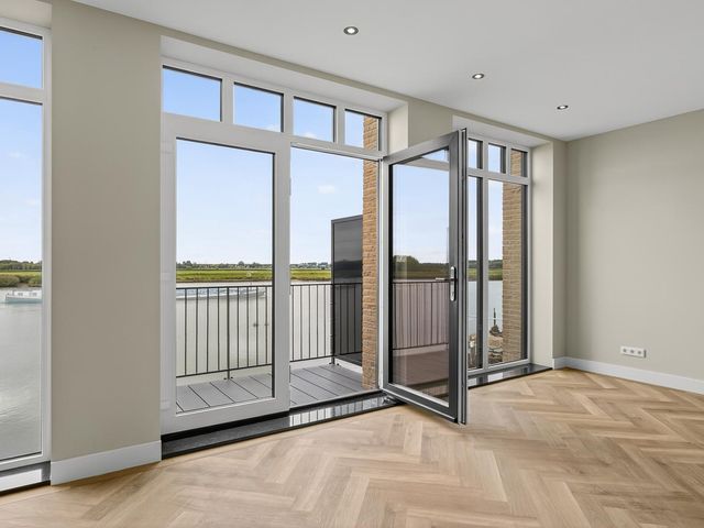 IJsseldijk-Noord 102a, Ouderkerk Aan Den IJssel