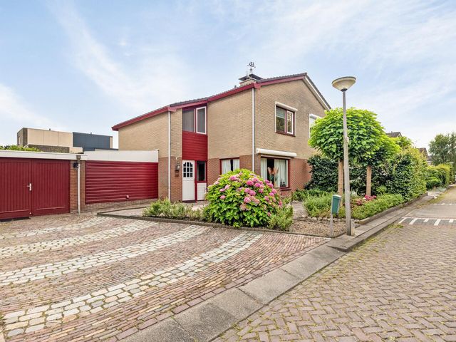 Omloop 16, Strijen