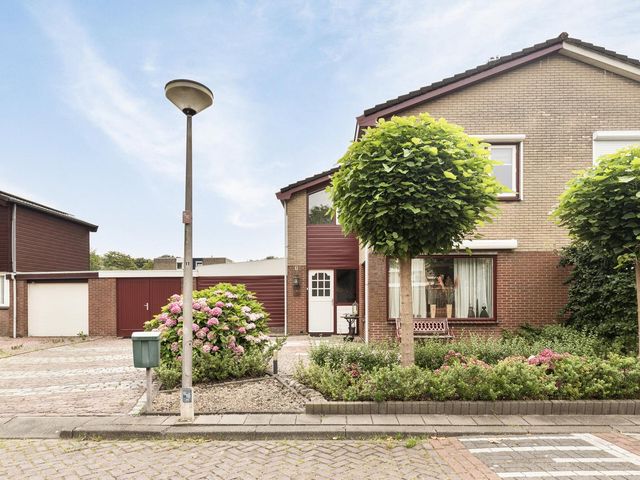 Omloop 16, Strijen