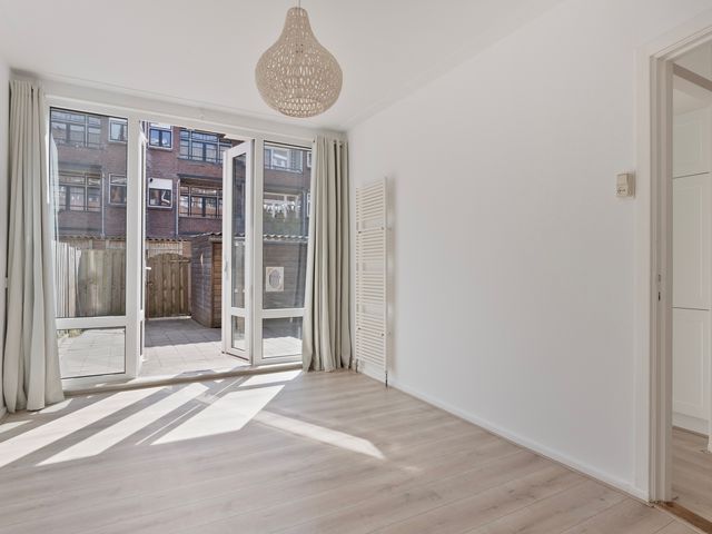 Amelandseplein 16A, Rotterdam