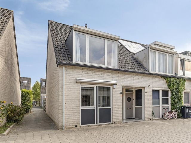 Jelle Posthumapad 84, Amsterdam