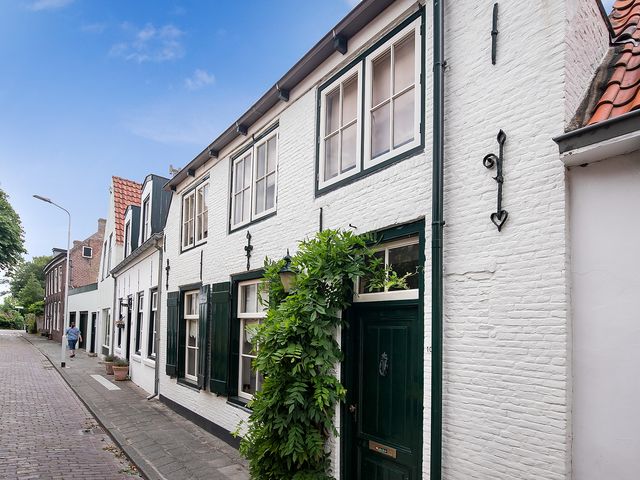 Tuimelsteenstraat 10, Aardenburg