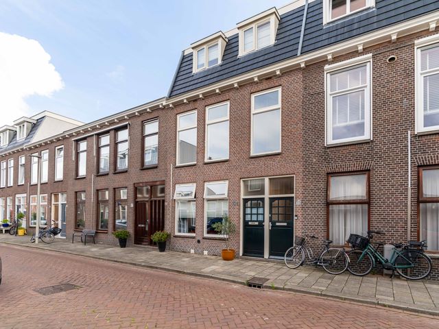 Burgemeester Van Der Werffstraat 121, Den Haag