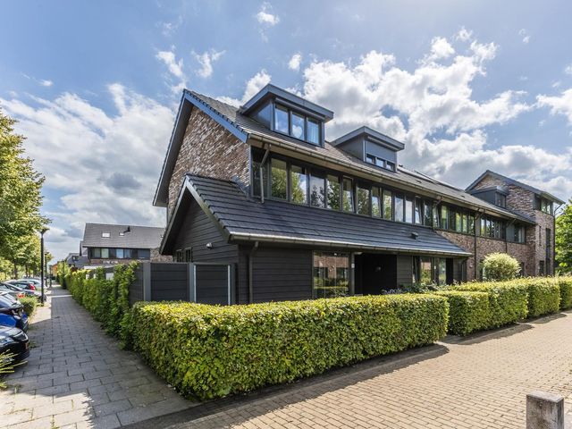 Sabelhof 1, Huissen