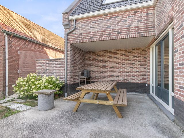 Nieuwstraat 18, Groede