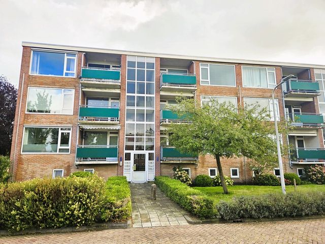 Esdoornlaan 9, Hoogeveen