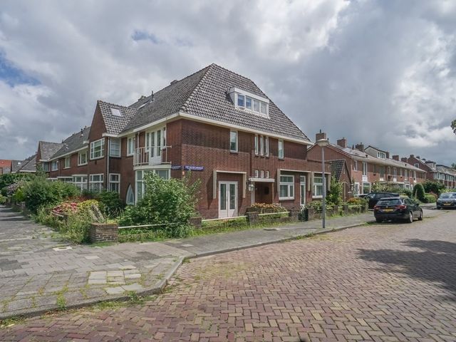 Cort van der Lindenkade 12, Alkmaar