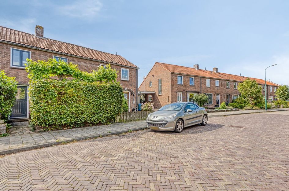 Prins Bernhardstraat 22