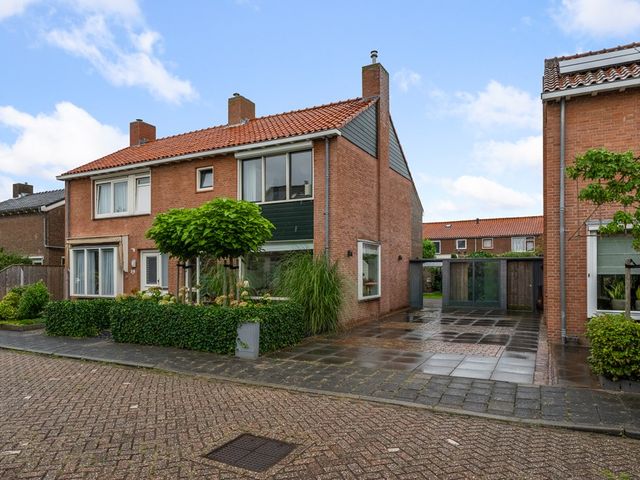 Wethouder C. Kromstraat 26, Uitgeest